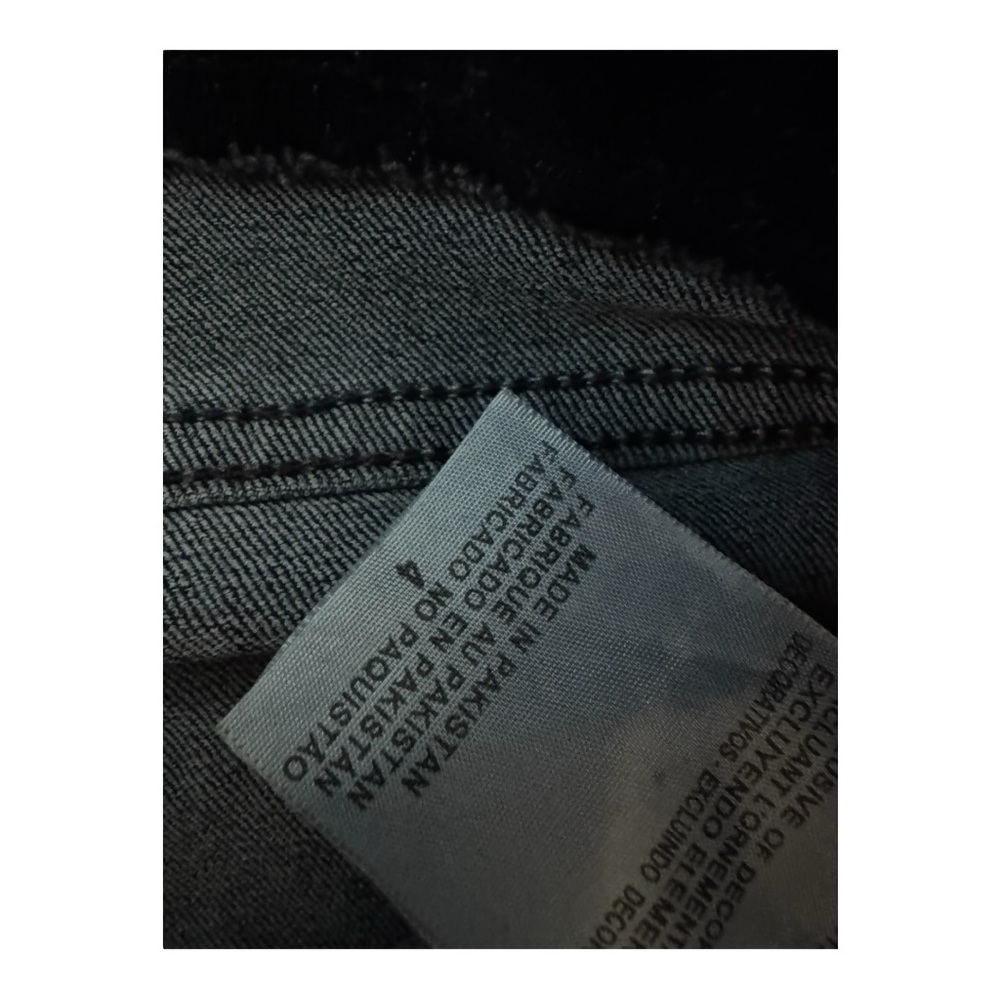 Women's Levi’s Capri - Picture 5 of 6